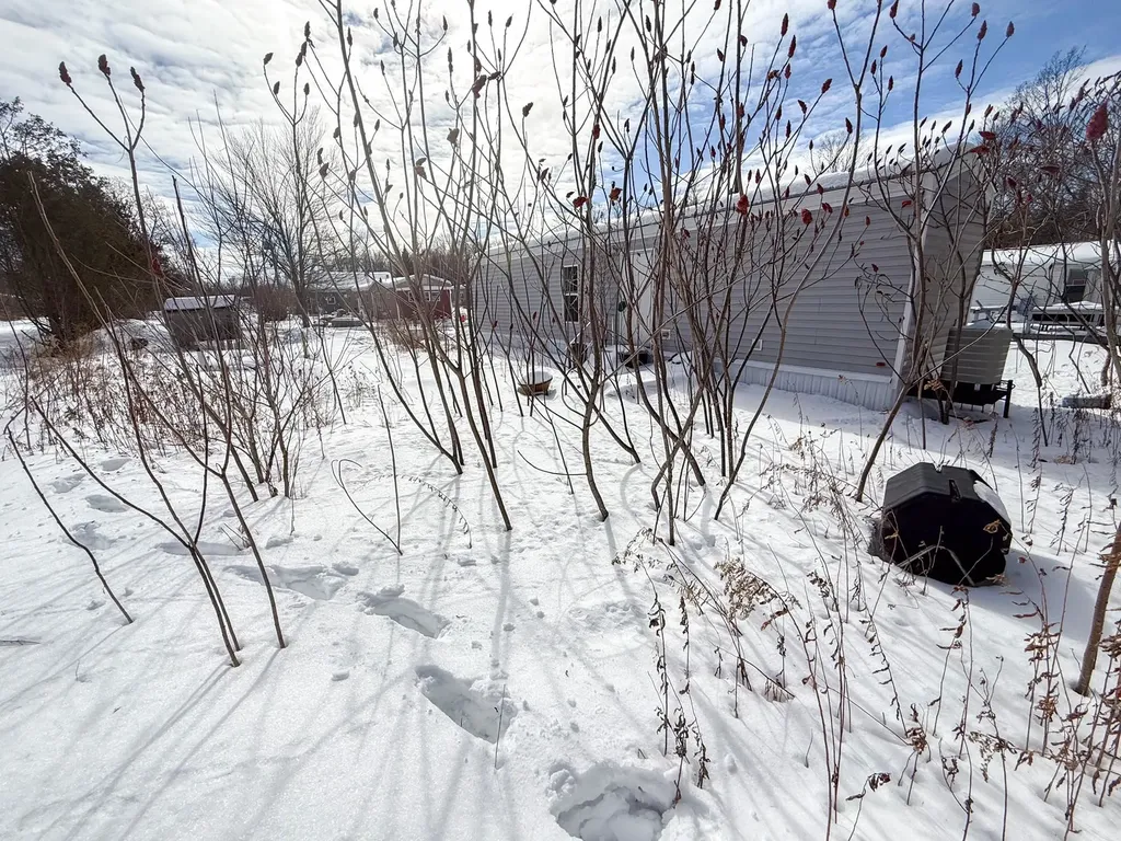 80 Whistlestop Way Bradford VT 05033