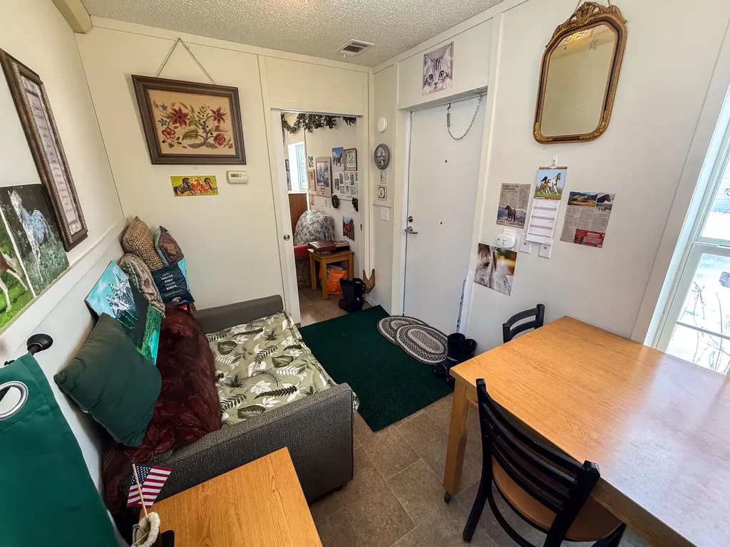 80 Whistlestop Way Bradford VT 05033