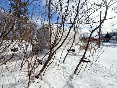 80 Whistlestop Way Bradford VT 05033