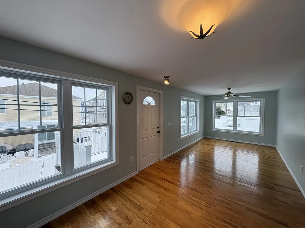 78 Pembroke Street Seabrook NH 03874