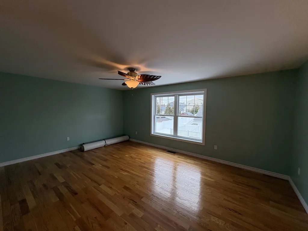 78 Pembroke Street Seabrook NH 03874