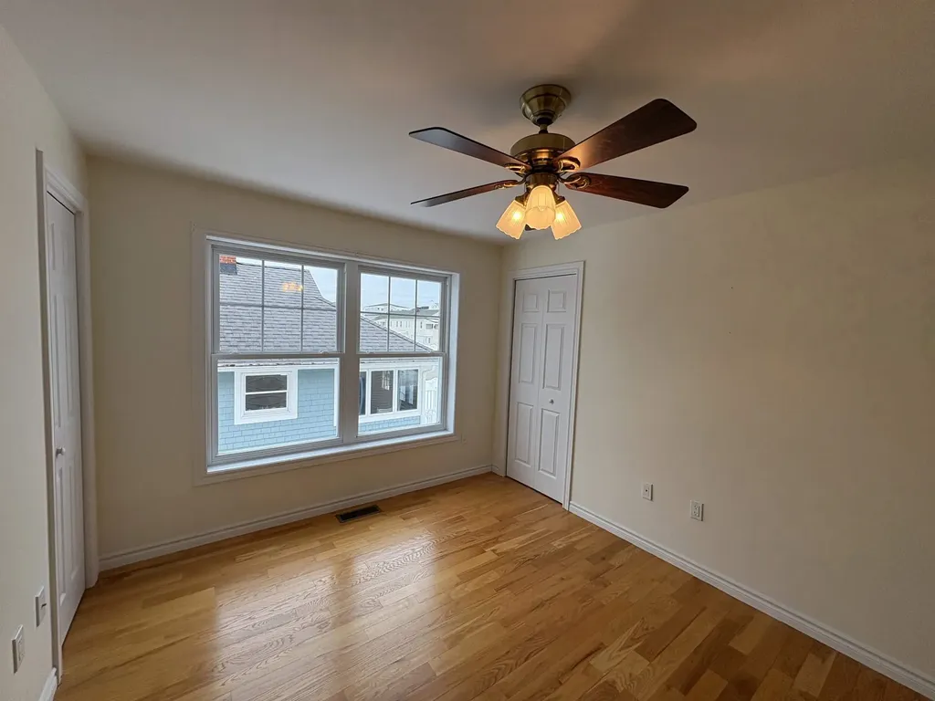 78 Pembroke Street Seabrook NH 03874