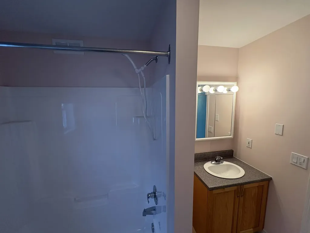 78 Pembroke Street Seabrook NH 03874