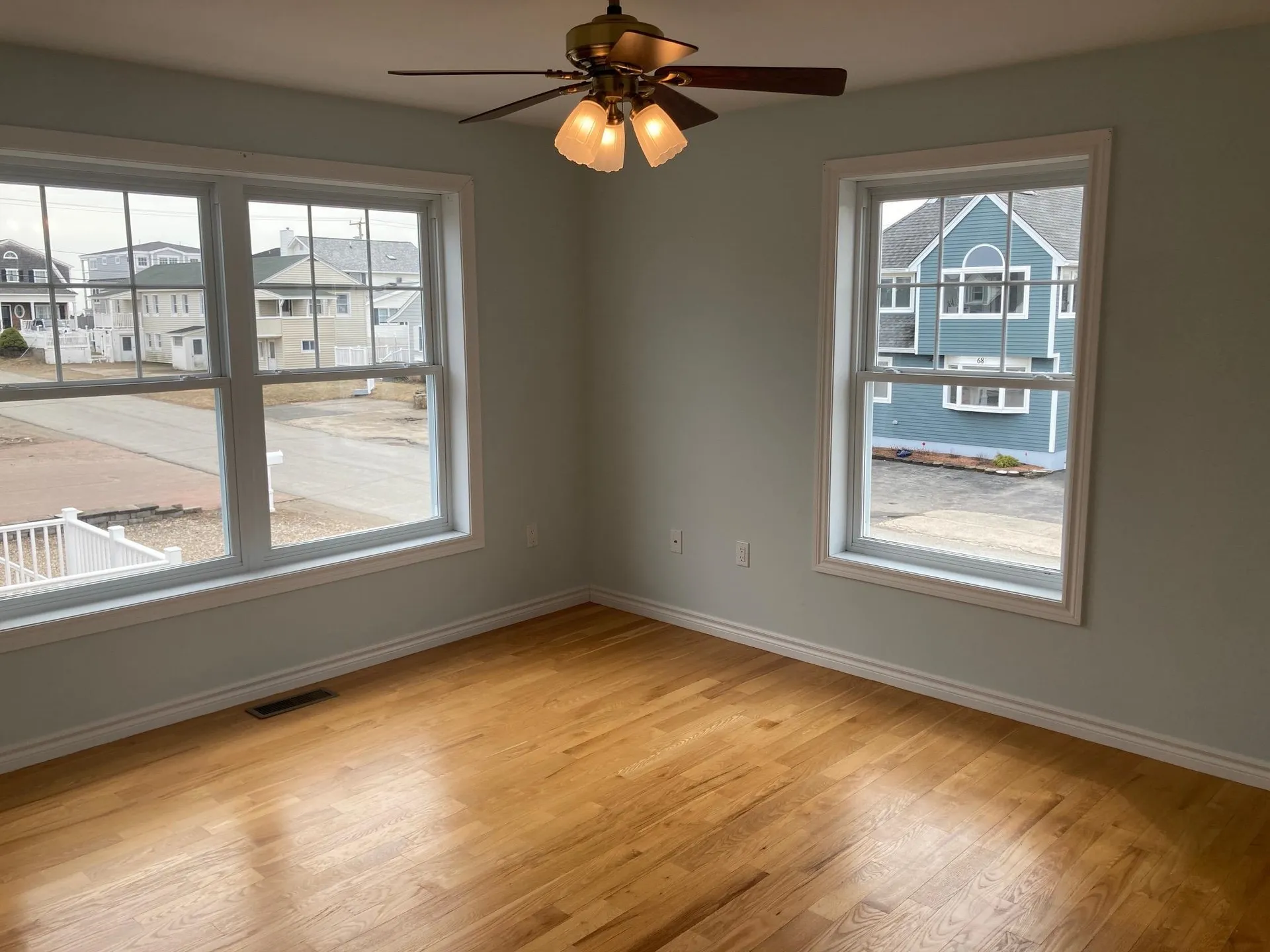 78 Pembroke Street Seabrook NH 03874