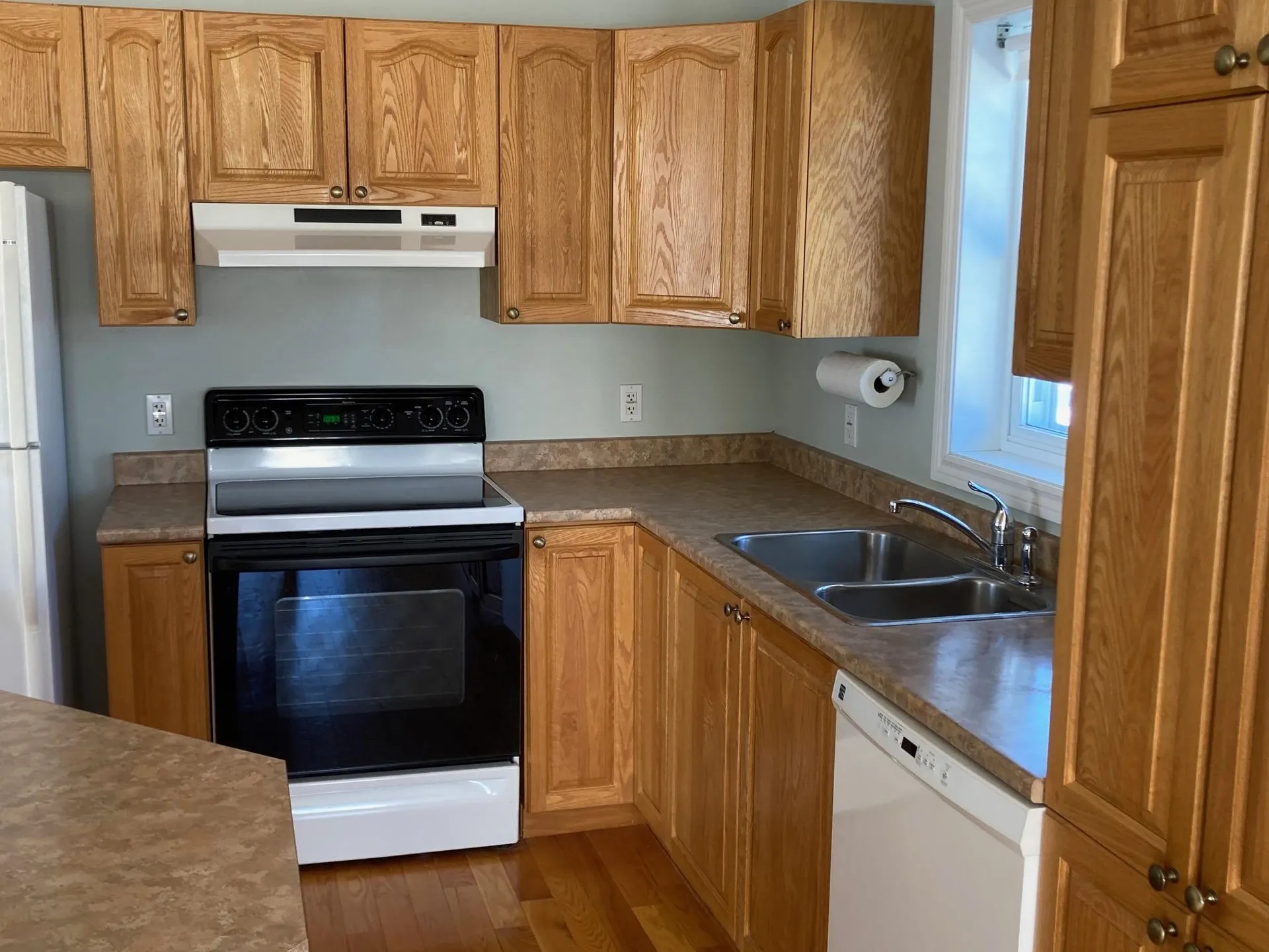 78 Pembroke Street Seabrook NH 03874