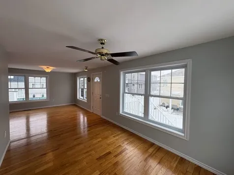 78 Pembroke Street Seabrook NH 03874