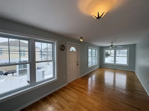 78 Pembroke Street Seabrook NH 03874