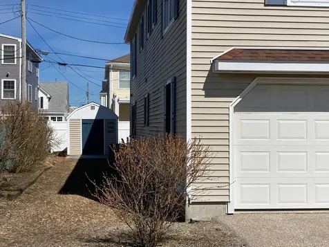 78 Pembroke Street Seabrook NH 03874