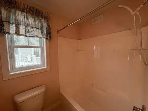 78 Pembroke Street Seabrook NH 03874