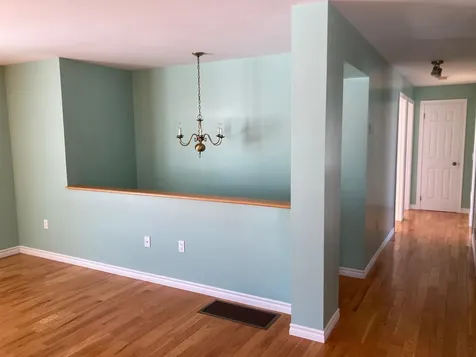 78 Pembroke Street Seabrook NH 03874