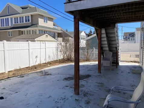 78 Pembroke Street Seabrook NH 03874