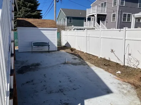 78 Pembroke Street Seabrook NH 03874