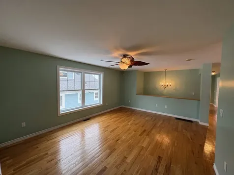 78 Pembroke Street Seabrook NH 03874