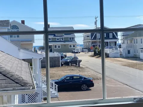 78 Pembroke Street Seabrook NH 03874