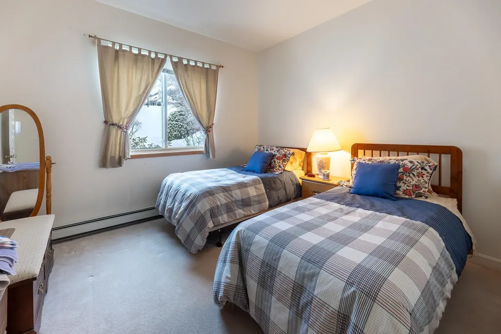27 Fountain Way Lebanon NH 03784