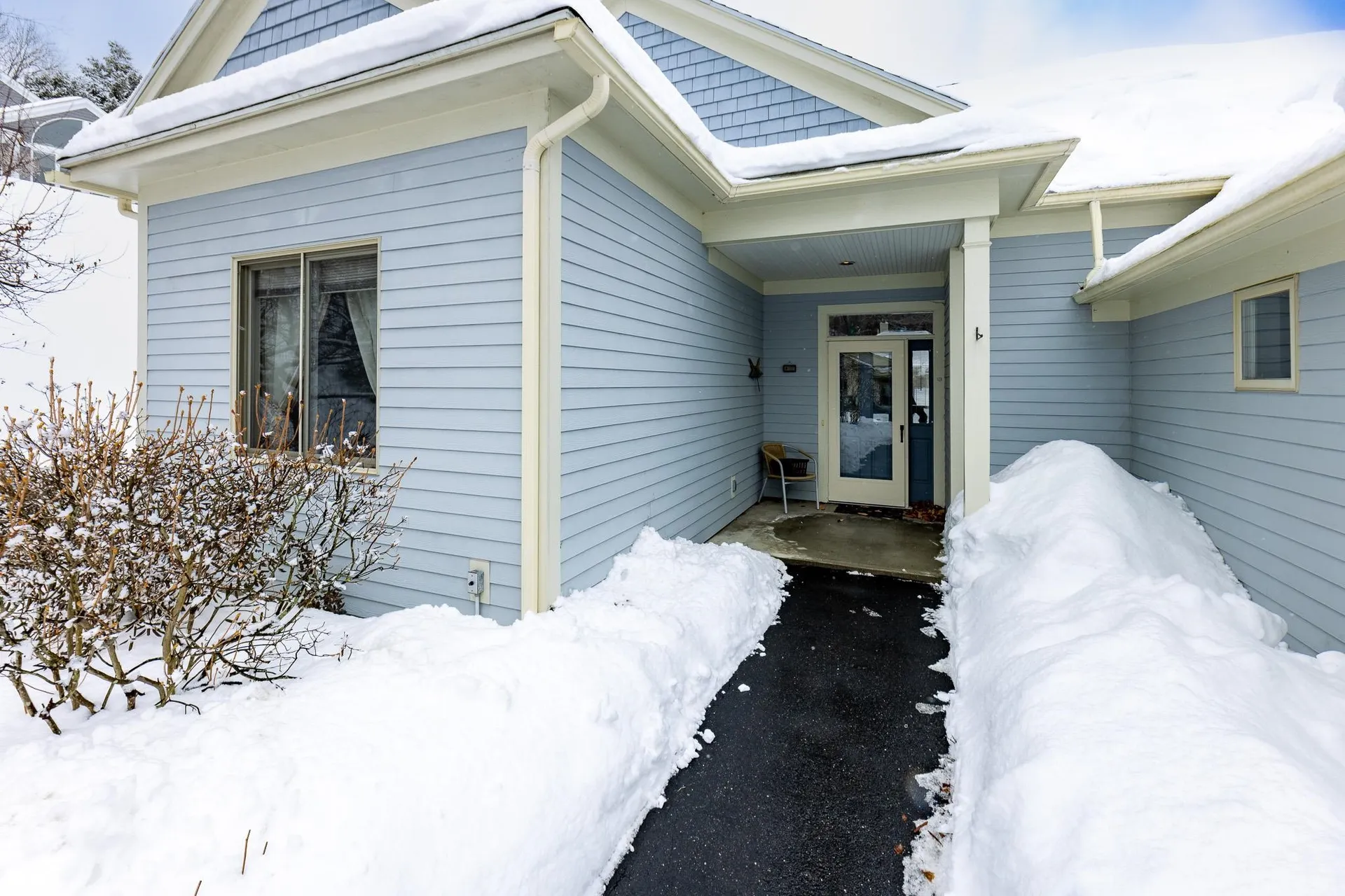 27 Fountain Way Lebanon NH 03784