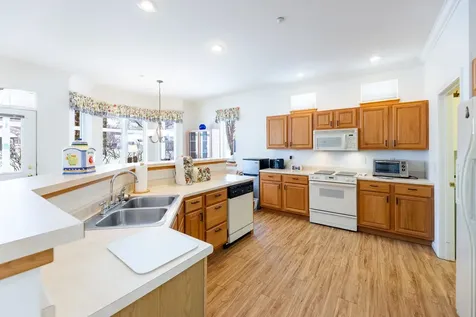 27 Fountain Way Lebanon NH 03784
