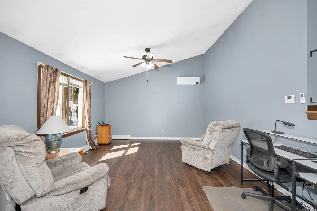 74 Royal Range Road Sandown NH 03873