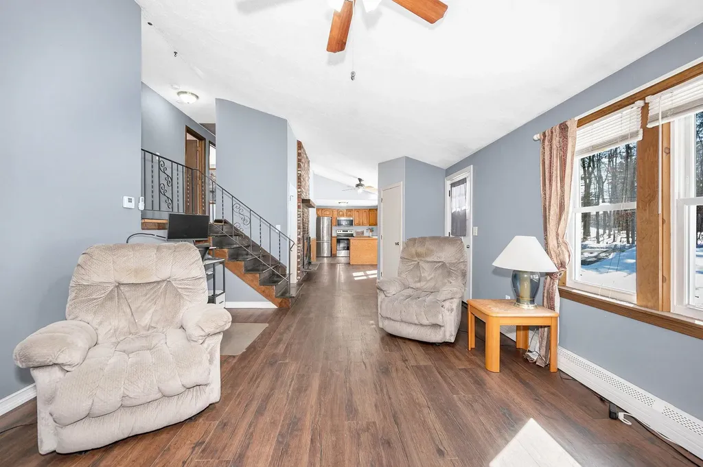 74 Royal Range Road Sandown NH 03873