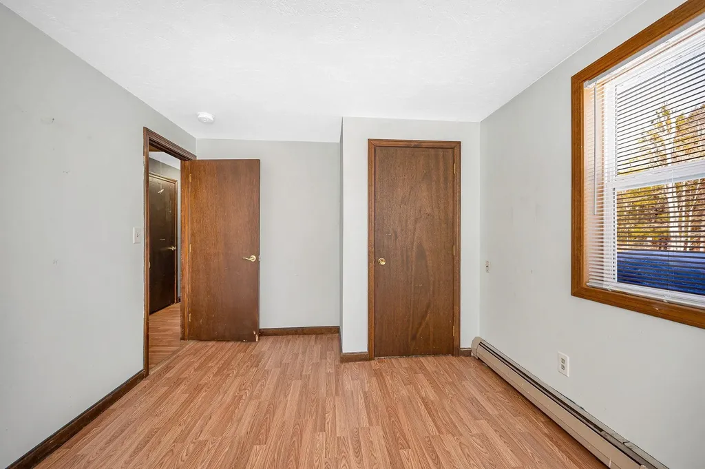 74 Royal Range Road Sandown NH 03873