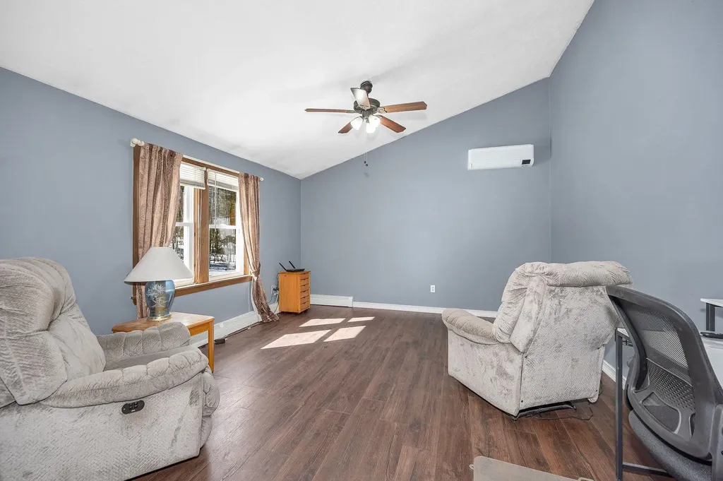 74 Royal Range Road Sandown NH 03873