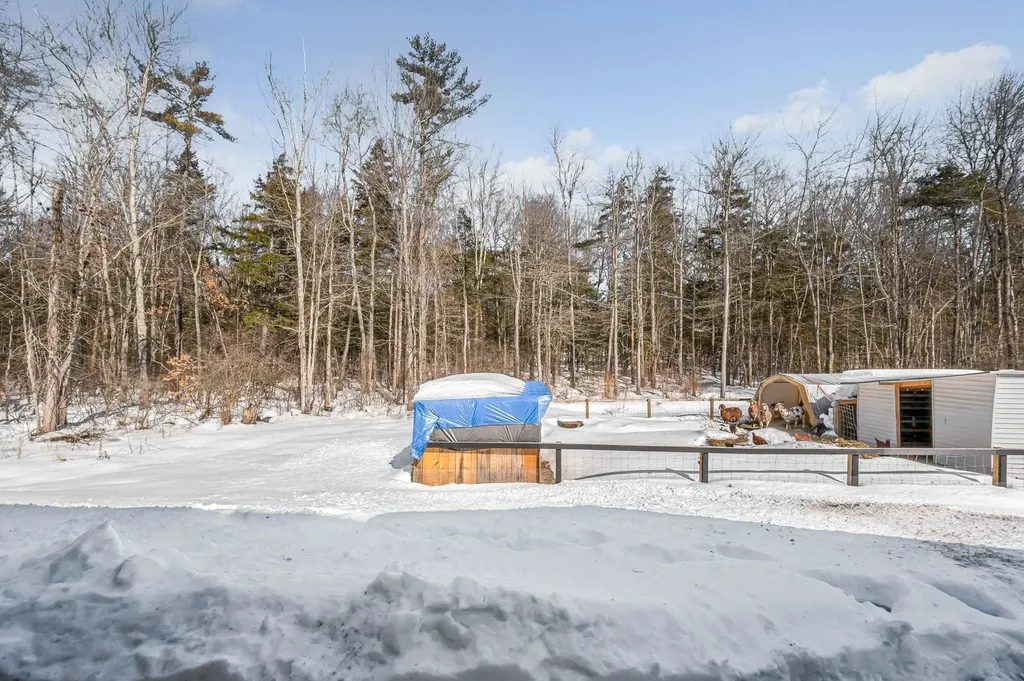 74 Royal Range Road Sandown NH 03873