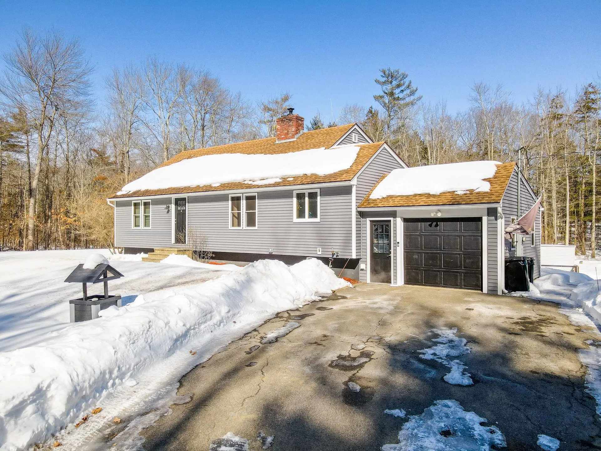 74 Royal Range Road Sandown NH 03873