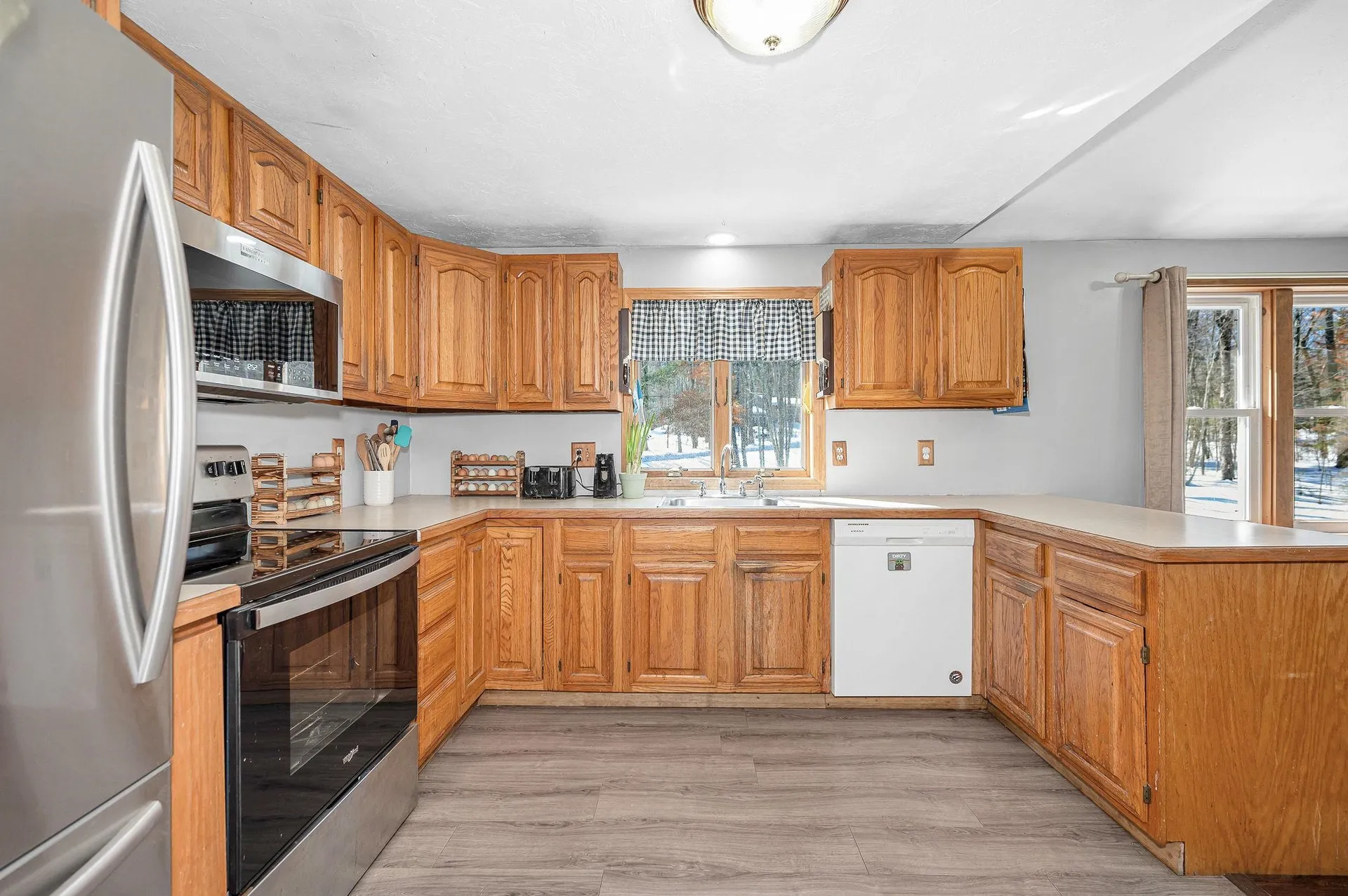 74 Royal Range Road Sandown NH 03873