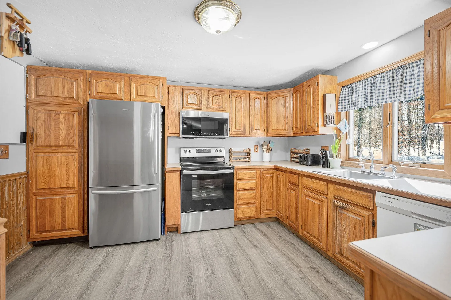 74 Royal Range Road Sandown NH 03873