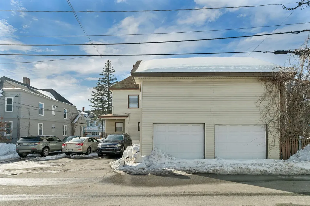 599 Beech Street Manchester NH 03104