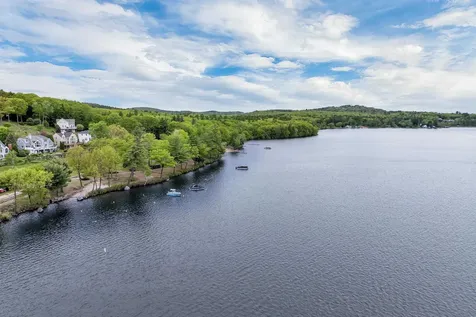 22 Race Point Road Laconia NH 03246