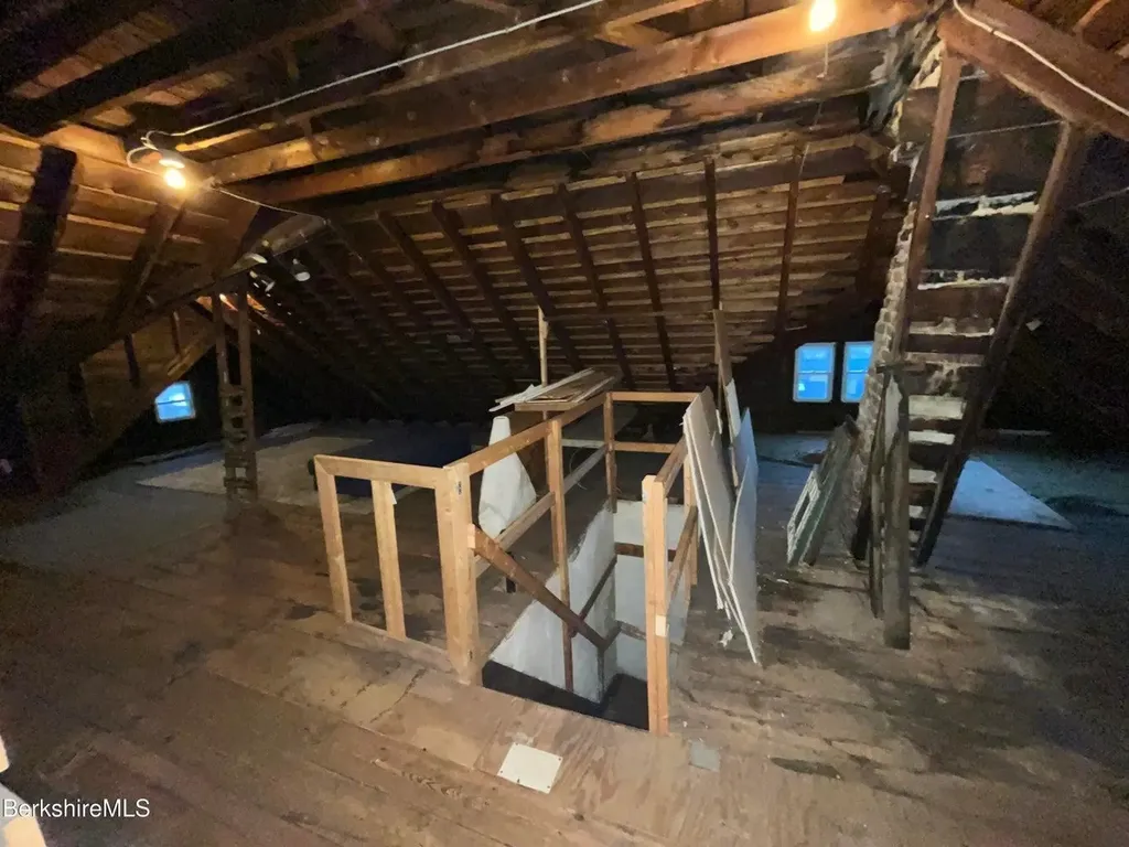 292 West Street Pittsfield MA 01201