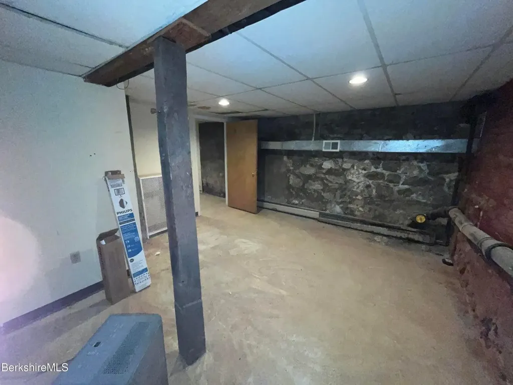 292 West Street Pittsfield MA 01201