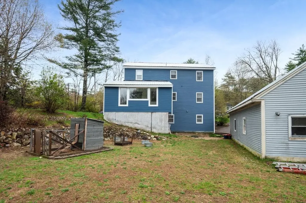 11 Southview Lane Alton NH 03810
