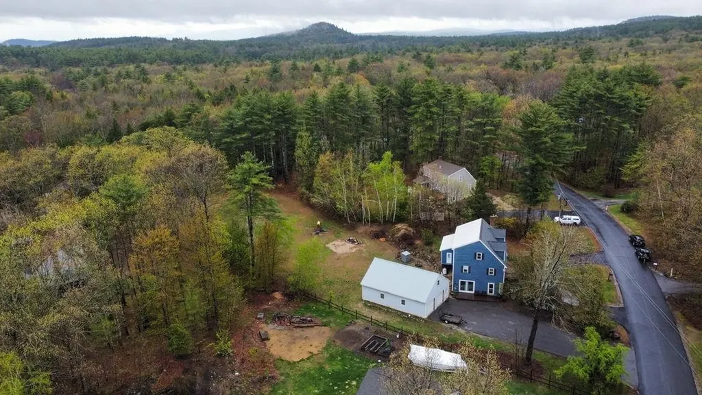 11 Southview Lane Alton NH 03810