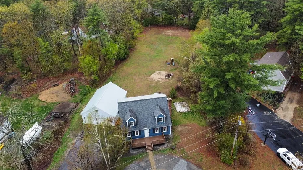 11 Southview Lane Alton NH 03810