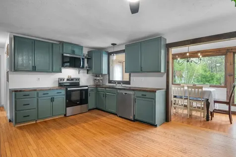 11 Southview Lane Alton NH 03810