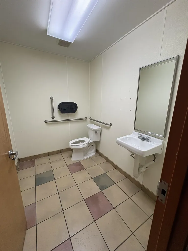 445 Main Street Farmington NH 03835