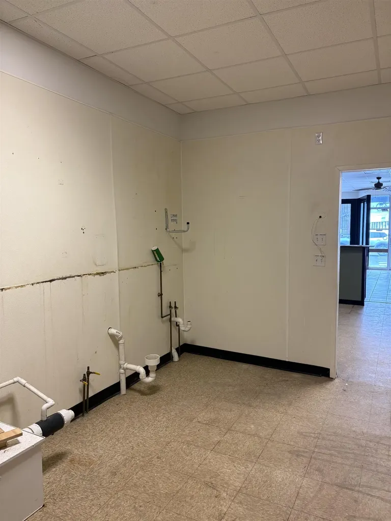 445 Main Street Farmington NH 03835