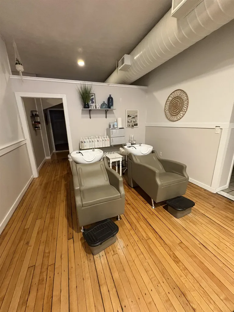 445 Main Street Farmington NH 03835