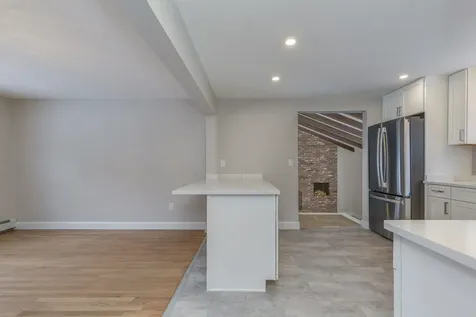 16 Emerson Road Nashua NH 03062