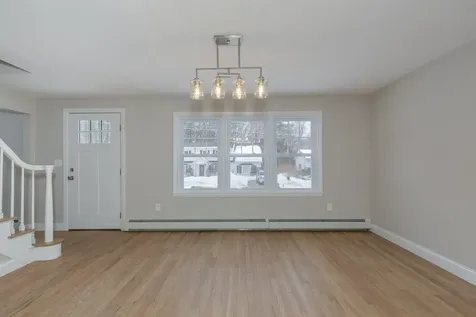 16 Emerson Road Nashua NH 03062