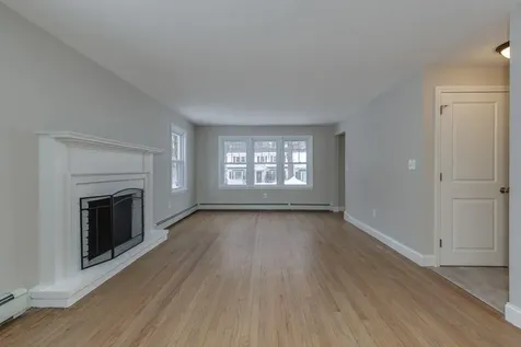 16 Emerson Road Nashua NH 03062