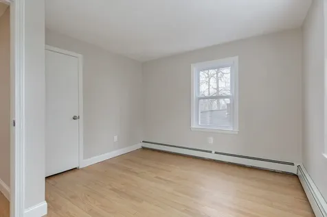 16 Emerson Road Nashua NH 03062