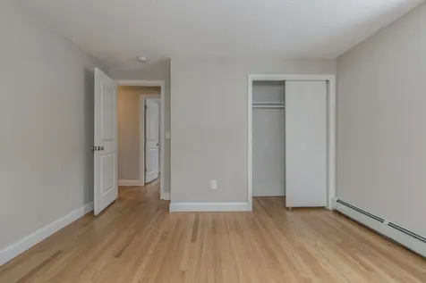 16 Emerson Road Nashua NH 03062
