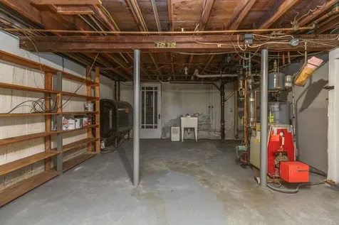 16 Emerson Road Nashua NH 03062