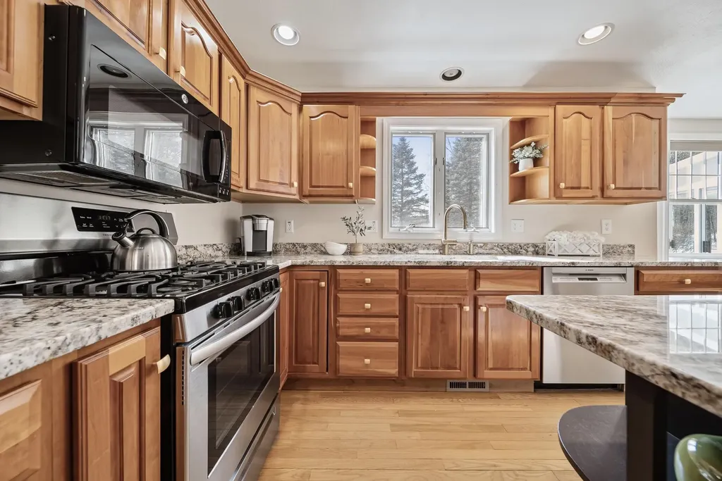 7 Jennifer Lane Amherst NH 03031