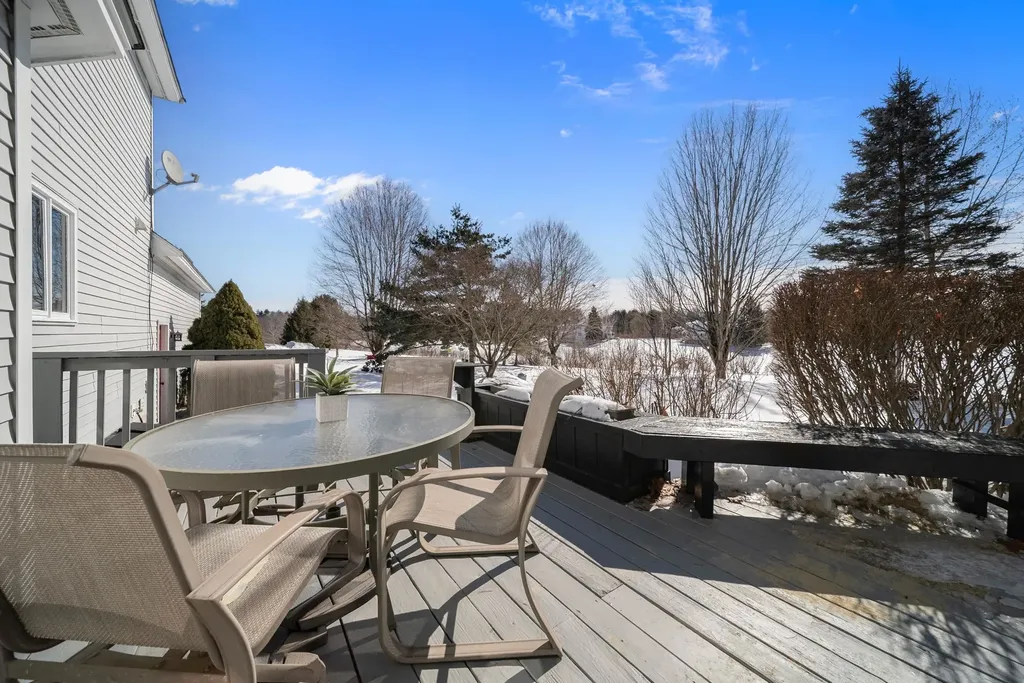 7 Jennifer Lane Amherst NH 03031