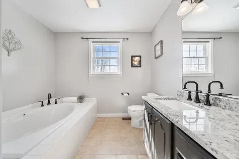 7 Jennifer Lane Amherst NH 03031