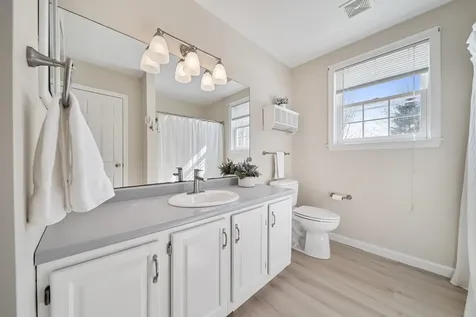 7 Jennifer Lane Amherst NH 03031